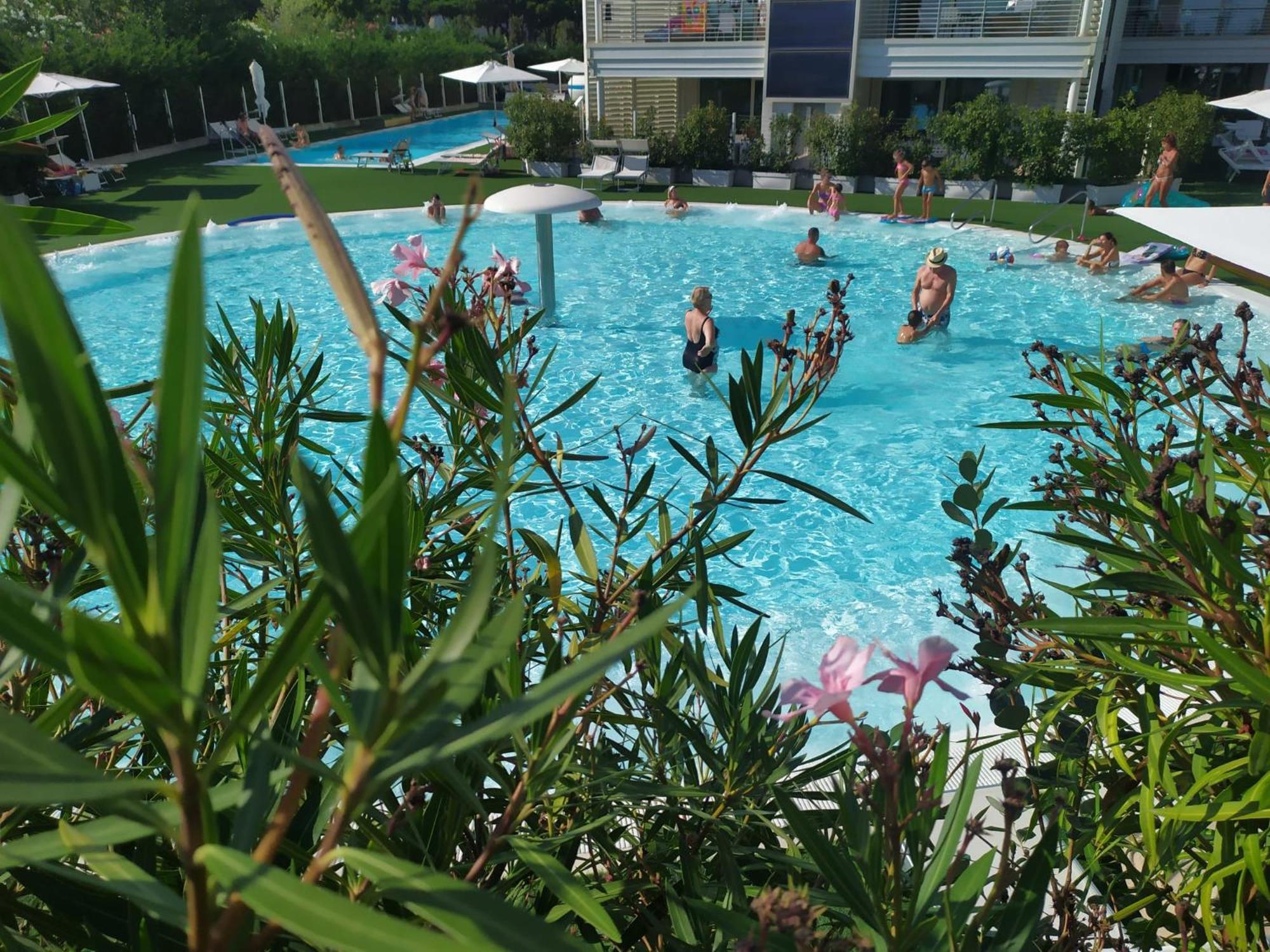 Marina Verde Resort Official กาออร์เล ภายนอก รูปภาพ
